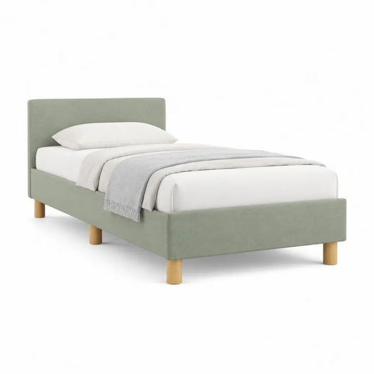 Lit simple rembourré 90 × 190 cm avec sommier à lattes, tissu vert sauge et pieds en bois