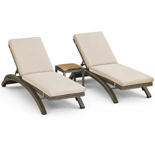 Lot de 2 bains de soleil réglables en résine tressée marron avec coussins crème, 200 x 65 x 30-95 cm, et table d'appoint 40 x 40 x 40 cm